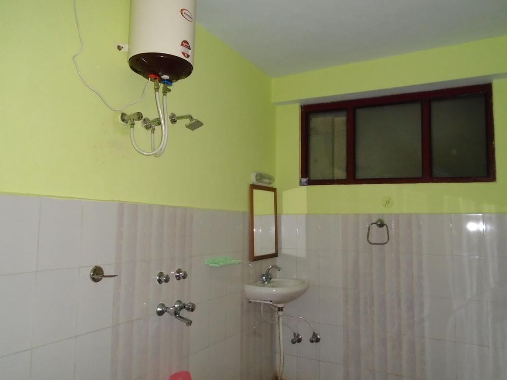 אלמורה New Dolma Hotel חדר תמונה